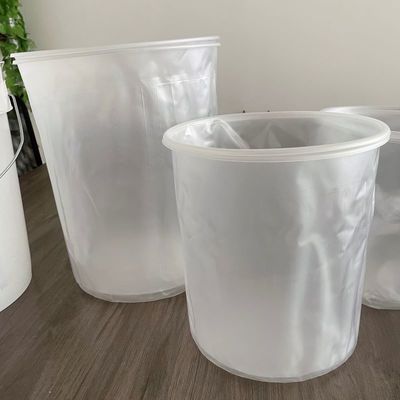 Seau en plastique rond polyvalent pour différentes conditions de travail personnalisable et durable