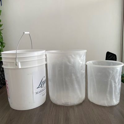 1.0 à 2,5 mm d'épaisseur Liner personnalisé pour 8L 10L 20L de peinture et de l'huile d'impression des seaux de conteneurs