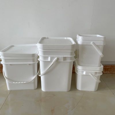3L 4L 10L PP Bouteilles carrées en plastique avec couvercle pour la personnalisation de qualité alimentaire personnalisée