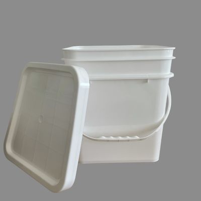 Bouteille en plastique HDPE ronde ou carrée de 10 litres Durable et robuste épaisseur de 1,0-2,5 mm