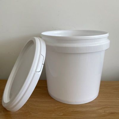 Un seau en plastique rond blanc compétitif d'une épaisseur de 2,0 mm et un échantillon gratuit inclus