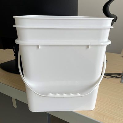 Seau en plastique carré de 15L personnalisable avec poignée d'impression et accessoires