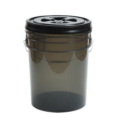 Un seau en plastique imprimé en gravure de 25L avec un couvercle durable et personnalisable