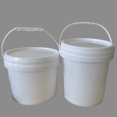 Bouteilles en plastique rondes ou carrées de 5 litres avec poignée en fer personnalisables et durables