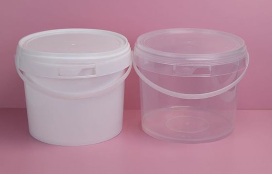 500 ml/750 ml/1000 ml De petites bouteilles en plastique rondes de qualité alimentaire avec couvercle et matériau scellés