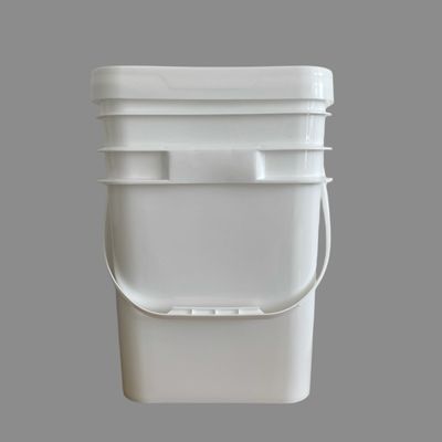 Boîtes en plastique carrées de 3-25L multi-usages avec poignée et accessoires