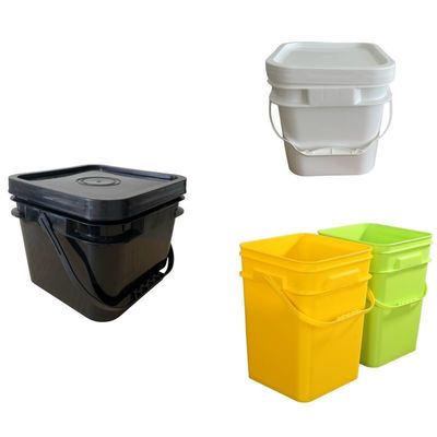 Un seau en plastique durable et réutilisable fait sur mesure