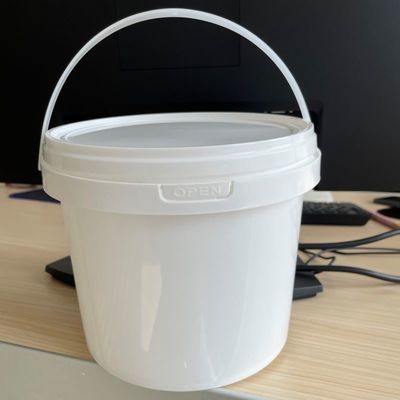 Matériau en polypropylène Ronde ou carrée 3L 5L Contenant alimentaire avec couvercle Seau en plastique