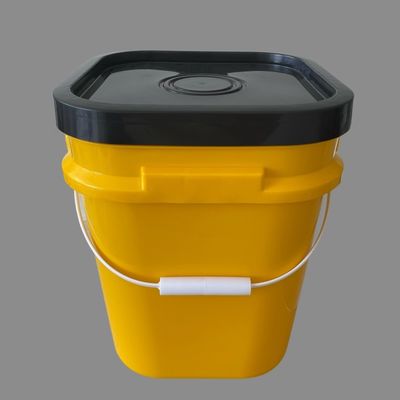 Un seau en plastique carré de 25L avec écran de soie/transfert thermique/impression IML