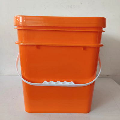 Personnalisez les baignoires de 5 gallons avec une solution polyvalente en plastique carré durable