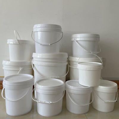 1L 2L 3L 4L 5L 6L 7L 8L 10L bouteilles rondes en plastique avec poignée et couvercle