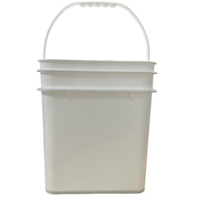 Seau carré de 15 litres pour le stockage et le transport de matériaux