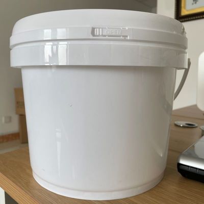 Le décapage facilité grâce à notre seau en plastique personnalisé et à notre certificat GAP/ISO/FDA