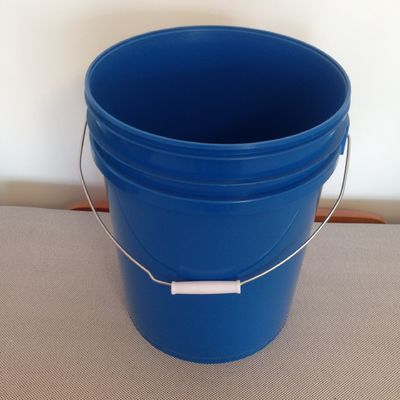Un seau en plastique certifié GAP/ISO/FDA et des options d'impression personnalisées
