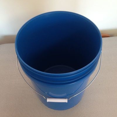 Bouteille en plastique en polypropylène 20L avec poignée et couvercle pour 5 gallons Bouteille pour peinture