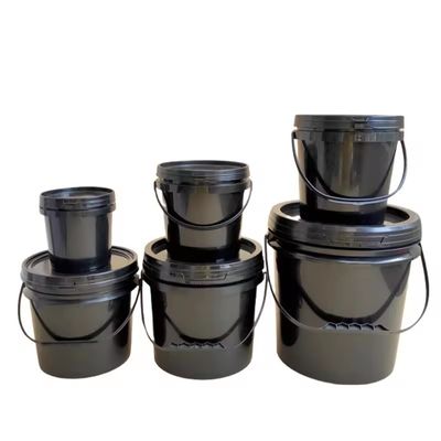 Personnaliser 3L 5L 8L 10L 15L Seau en plastique Noir ou blanc avec le couvercle en HDPE