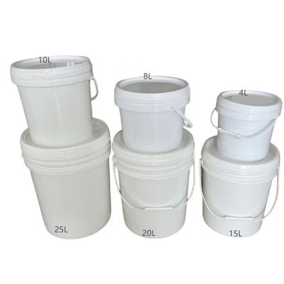 Personnalisez votre entrepôt de nourriture pour animaux de compagnie avec un seau en plastique de 5 gallons et un couvercle de bec de 18 litres