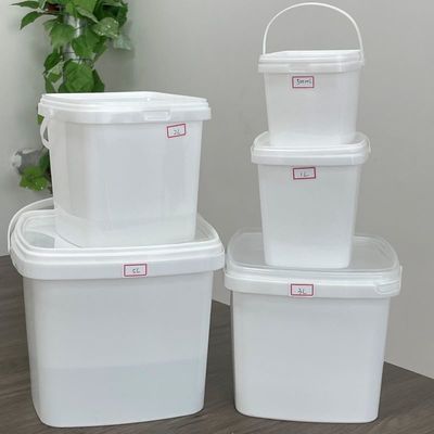 Des seaux de plastique ronds: une solution durable et de stockage pour votre entreprise