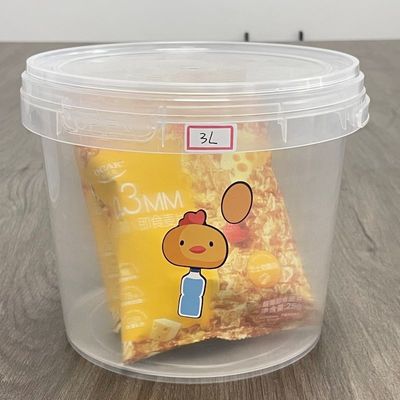 Chine Bouteille en plastique usine de fourniture de mini contenant en plastique transparent